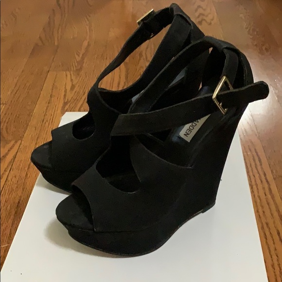 Steve Madden Xternal Black Nubuck wedge size 6.5 - Picture 2 of 2